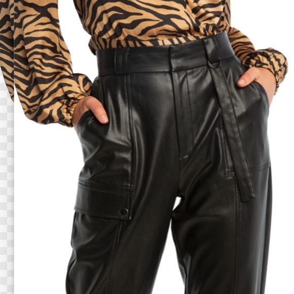 NWOT Bardot Vegan Leather Riley Cargo Pants in Black - Picture 3 of 10